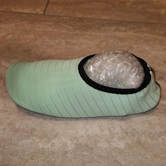 New! Water sock shoes light teal/mint color beach swimming aqua surfing boating - Picture 1 of 3